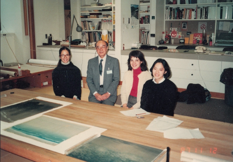 図３：1987年11月、ボストン美術館アジア部門日本絵画修復室にて
